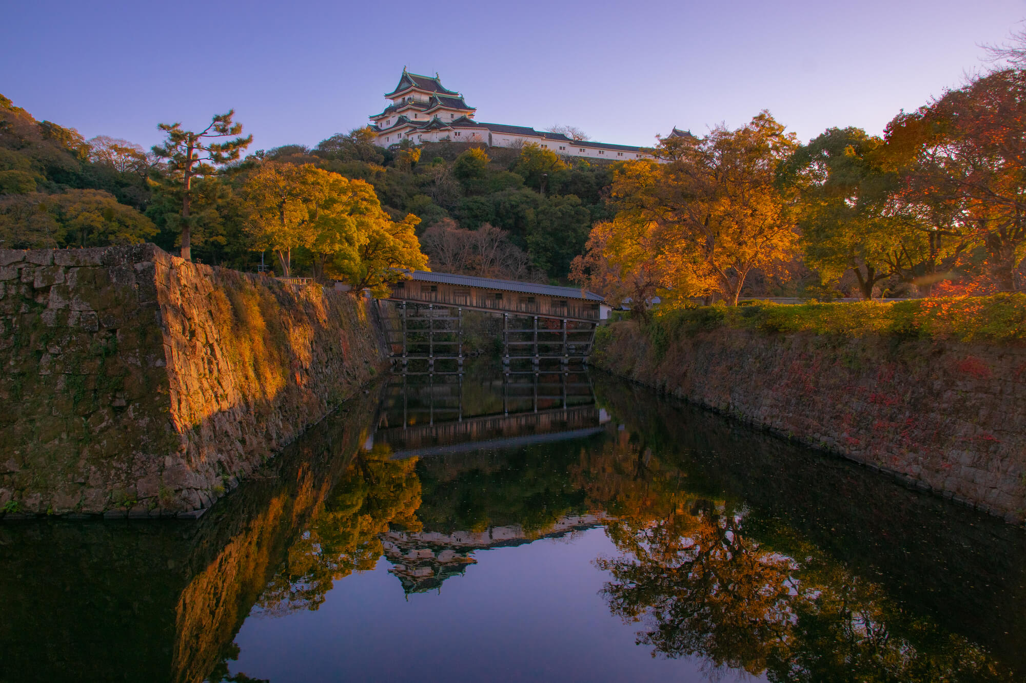 夕焼けと和歌山城